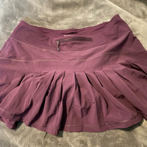 Lululemon Circuit Breaker Skirt (Regular) - Picture 2 of 3
